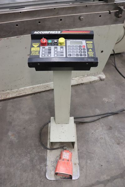 1996 Accurpress 713012 Hydraulic Press Brake (#5739)