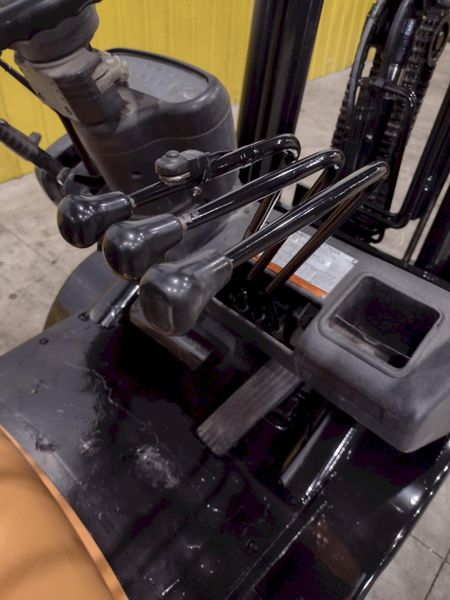 4,700 LBS TOYOTA MODEL #42-6FGCU25 LP GAS FORKLIFT: STOCK #23743