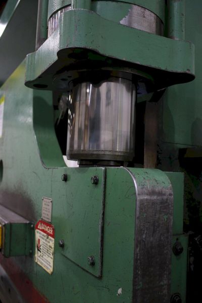 135 X 12' CINCINNATI CB10 HYDRAULIC PRESS BRAKE: STOCK #76420