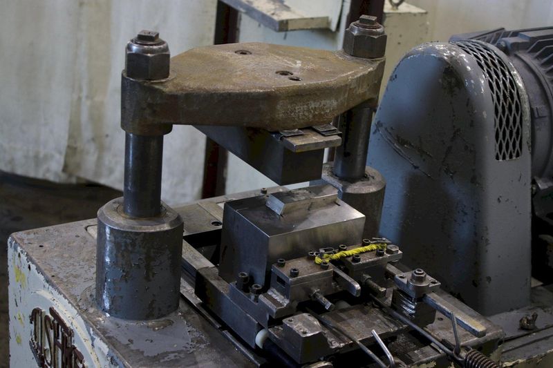 18 TON TISHKEN HIGH SPEED CUTOFF PRESS: STOCK #75075