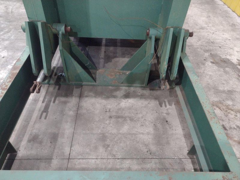 60" X 60" HYDRAULIC COIL FLIPPER / UPENDER: STOCK #23640