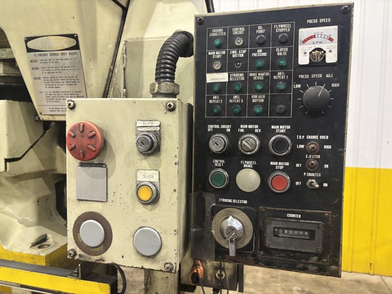 60 TON KOMATSU MODEL #OBS60-2 GAP FRAME STAMPING PRESS: STOCK #23253