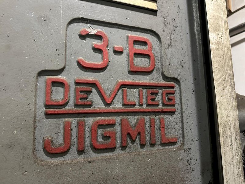 #3B DEVLIEG MODEL #3B-48 SPIRAMATIC HORIZONTAL SPINDLE TABLE JIG MILL: STOCK #22358