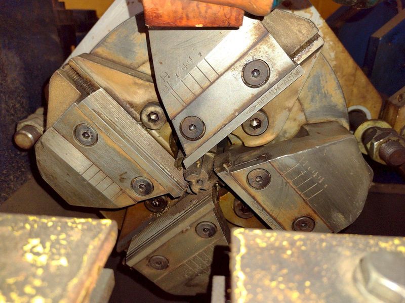 1.25" (2) HEAD ASHLAND MODEL #100 PIPE THREADER WITH LANDIS LANCO #10T HEADS: STOCK #18211