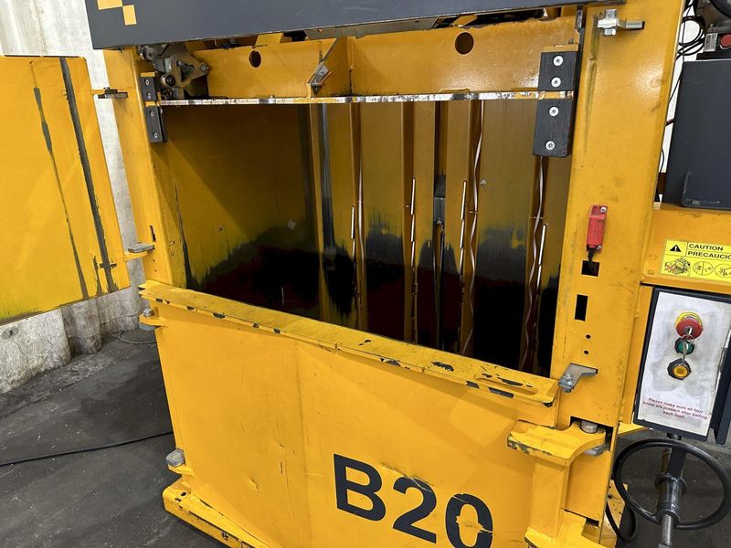 48" X 30" BRAMIDAN MODEL # B20 CARDBOARD BALER: STOCK #78021