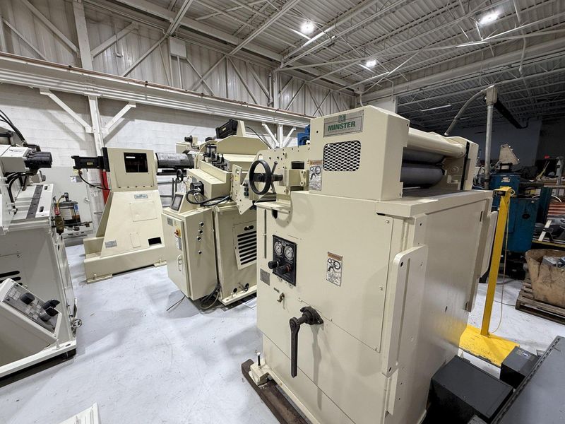 24,000 lbs. x 32" Width Minster Conventional Heavy Duty Servo Coil Feed Line, Model MRH20-38S /