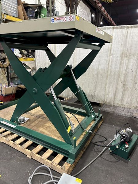 10,000 LB SOUTHWORTH MODEL #DL10-60 HYDRAULIC LIFT TABLE: STOCK #77837