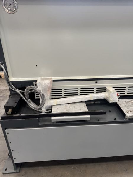 Jay-Shree KHVR-430 1/4″ x 10′ Guillotine Shear w/ NC Controlled Back Gauge (2026)