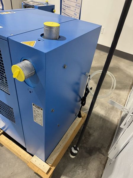 Schulz ADS-175-UP 175 CFM Refrigerated Air Dryer (New)