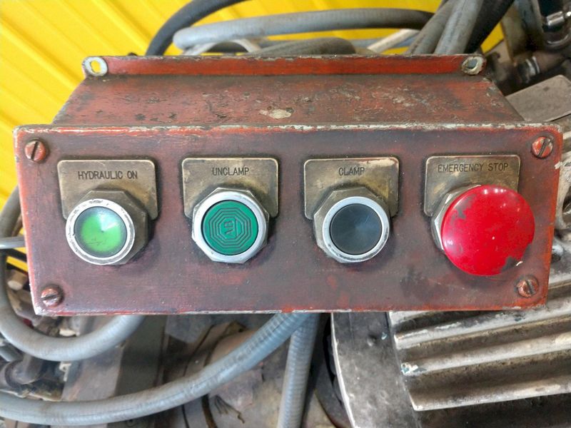 20 HP OILGEAR / RELIANCE MODEL #PVW2SLSAYCNNN PUMP & HYDRAULIC POWER UNIT: STOCK #14981