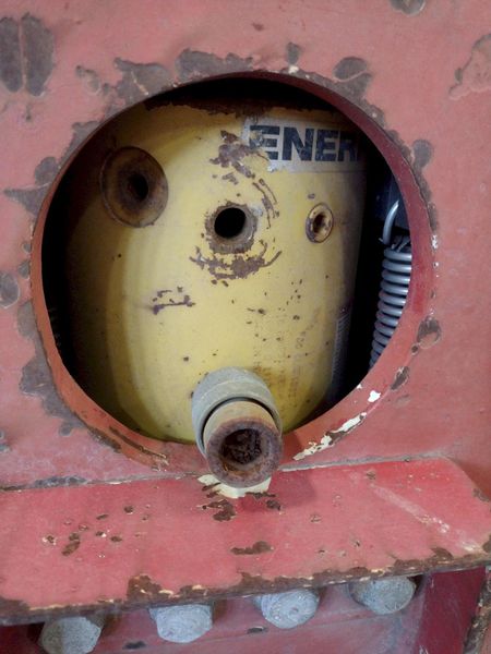 10" WEATHERFORD MODEL "SUT" PORTABLE PIPE HYDRDAULIC BREAK-OUT & BUCKING MACHINE: STOCK #18037
