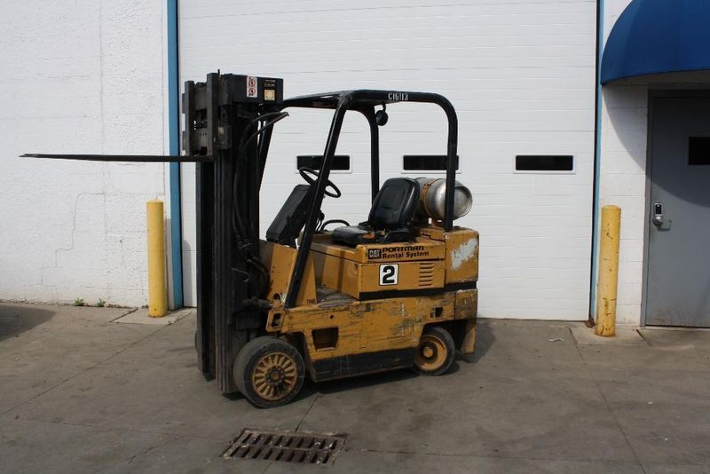 5,000 LB CATERPILLAR FORKLIFT: STOCK #64297
