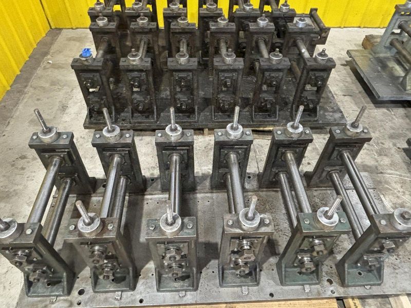 6 STAND X 2" YODER MODEL Q-150 U JOINT DRIVE RAFTED ROLLFORMER, W/ 7 RAFTS & 42  STANDS: STOCK #