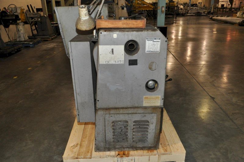 24" X 40" HOWA SANGYO ENGINE LATHE