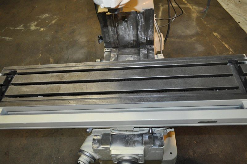 2 HP SUPERMAX VERTICAL MILL
