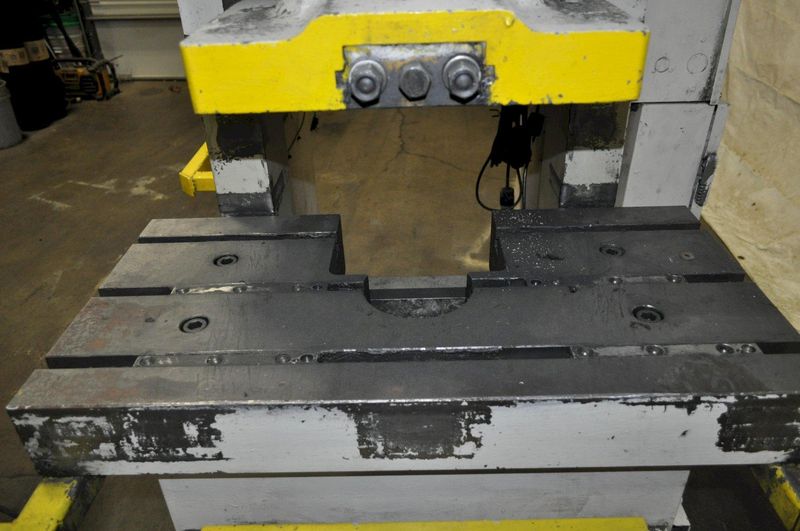 45 TON KOMATSU GAP FRAME PRESS