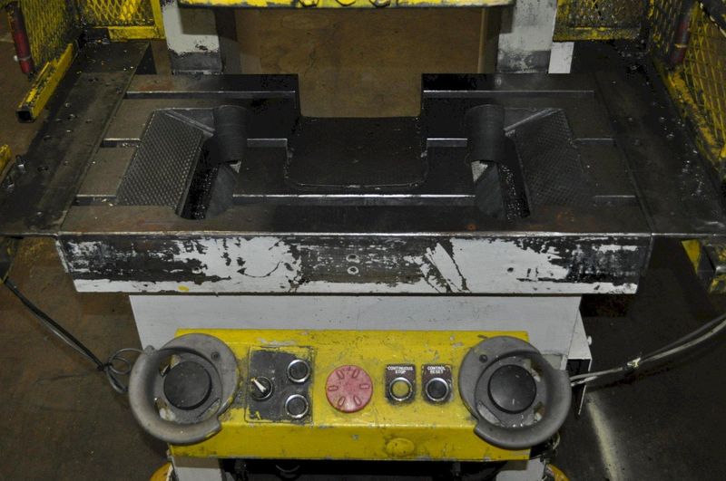 45 TON KOMATSU GAP FRAME PRESS