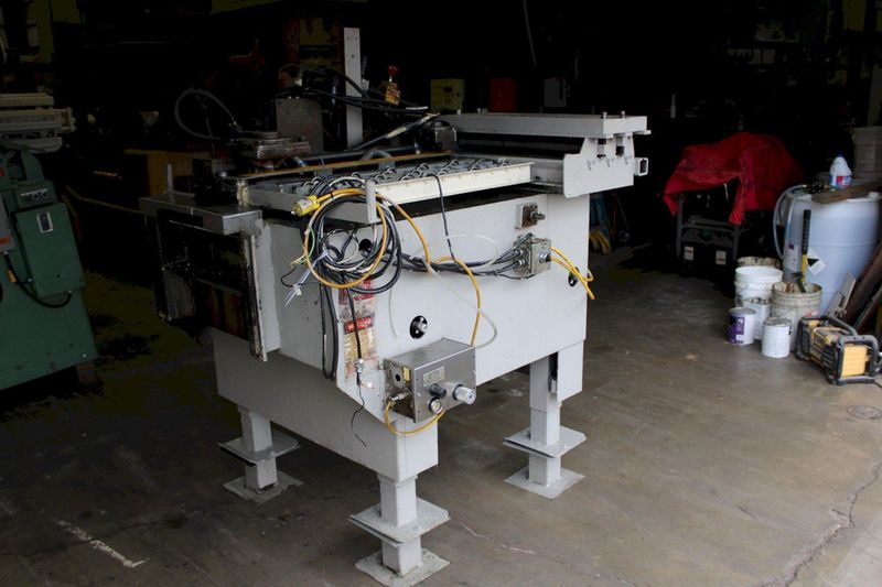 24" X 24" X .090" AIR FEEDS INC FEEDER STRAIGHTENER