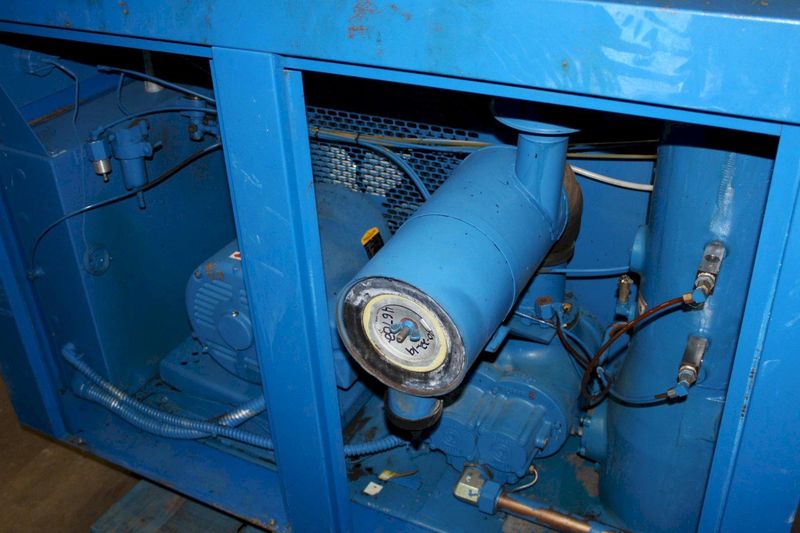 20 HP QUINCY QSB-20 AIR COMPRESSOR