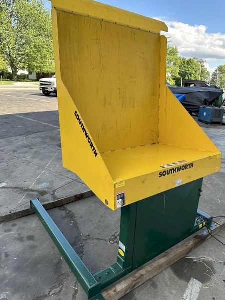 2000 LBS SOUTHWORTH MODEL # ZTU2-85 CONTAINER TILTER: STOCK #78553