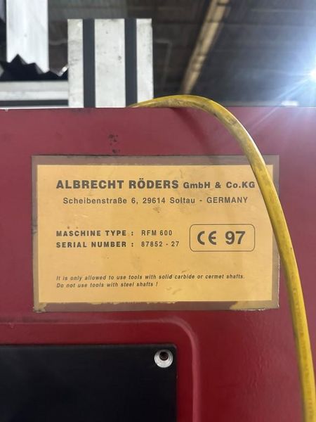 Roders RFM 600 Precision High Speed Vertical Machining Center
