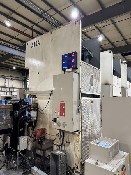 220 TON AIDA GAP FRAME STAMPING PRESS
