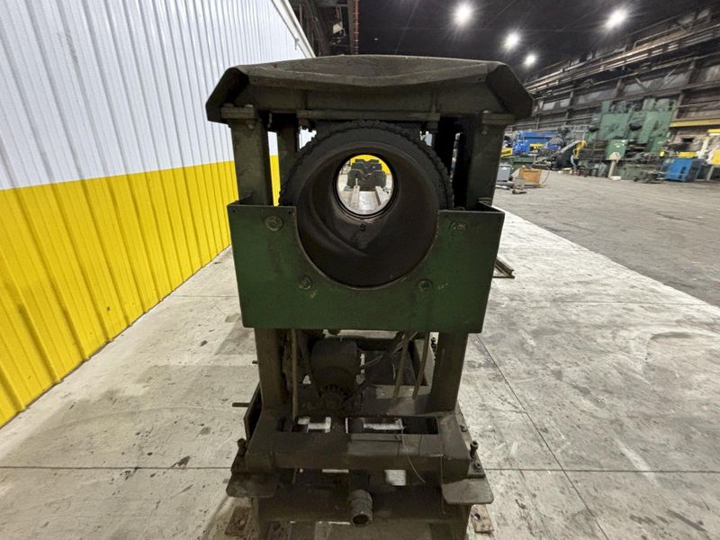 12" HOLLOW SPINDLE DRILCO ROTARY PIPE WELDING POSITIONER W/ MOBILE PIPE STANDS: STOCK #21898