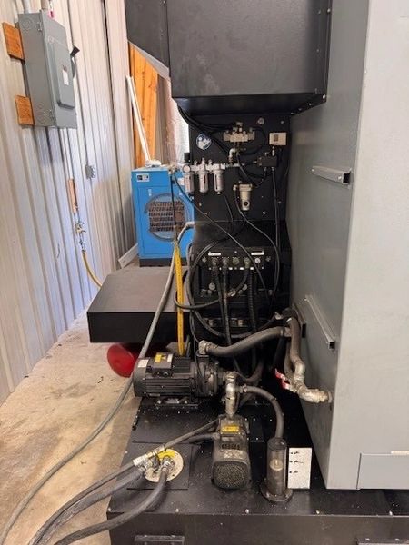 Hurco VMX42UI 5-Axis CNC Vertical Machining Center (2015)