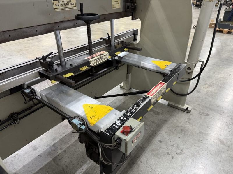 Accurpress 7608 60 Ton x 8′ CNC Press Brake