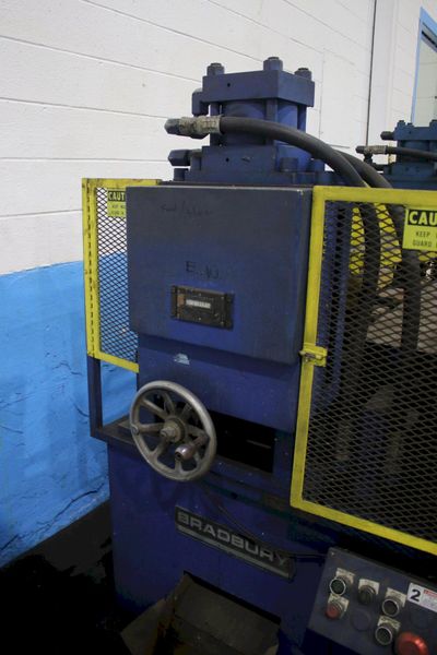 50" BRADBURY HYDRAULIC FLYING SHEAR WITH PREPUNCH: STOCK #71627