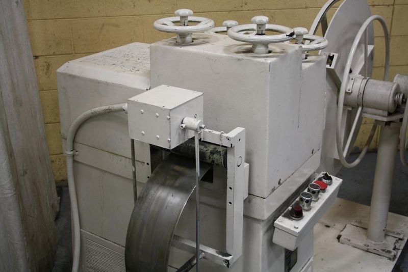 4.7' X 0.05 BRUDERER 19 ROLL STRAIGHTENER & COIL REEL: STOCK #64789