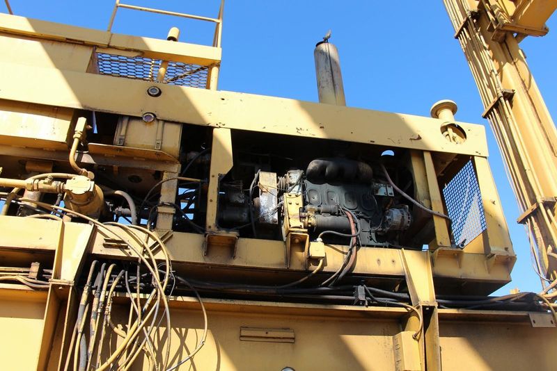 40 TON X 40' DROTT / MI-JACK POWERED MOBILE GANTRY CRANE: STOCK 64424