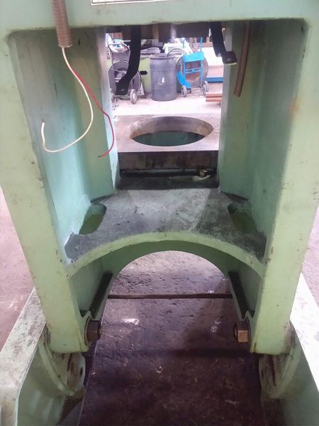 60 TON BLISS MODEL #C60 OBI FLYWHEEL PRESS, 4" STROKE: STOCK 14889