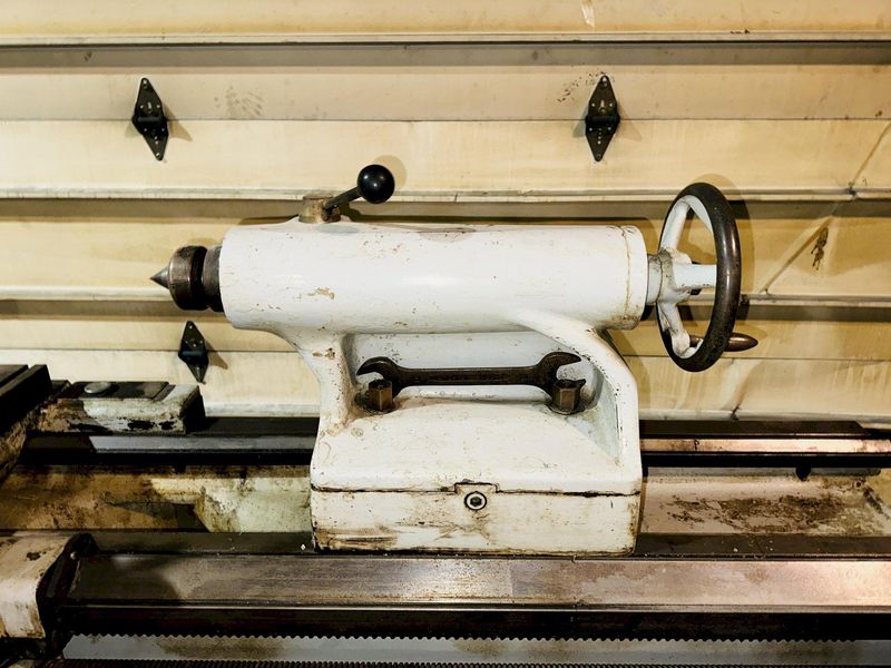 24” x 64” Sirco PA-24 Engine Lathe