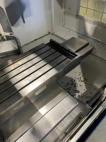 MILLTRONICS VM20 CNC Vertical Machining Center 2011’ 15K USA #6898