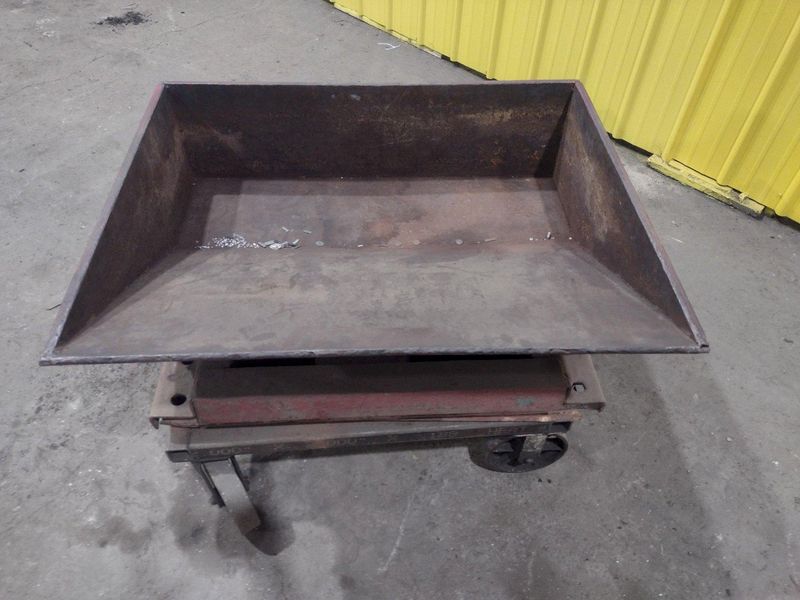 39" X 38" X 30" ROLLING SHOP DUMP HOPPER: STOCK #19361