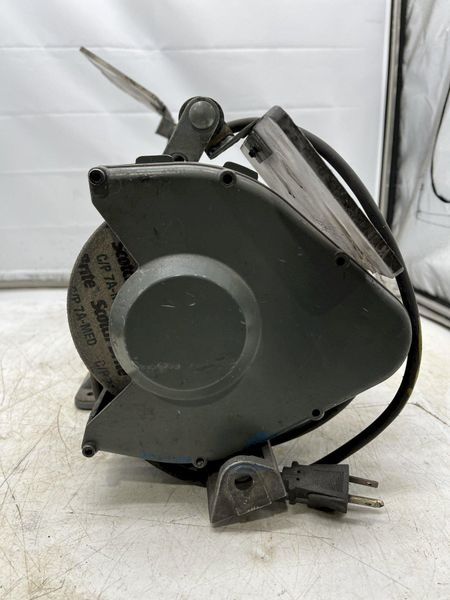6" DAYTON DOUBLE END BENCH GRINDER: STOCK #16074