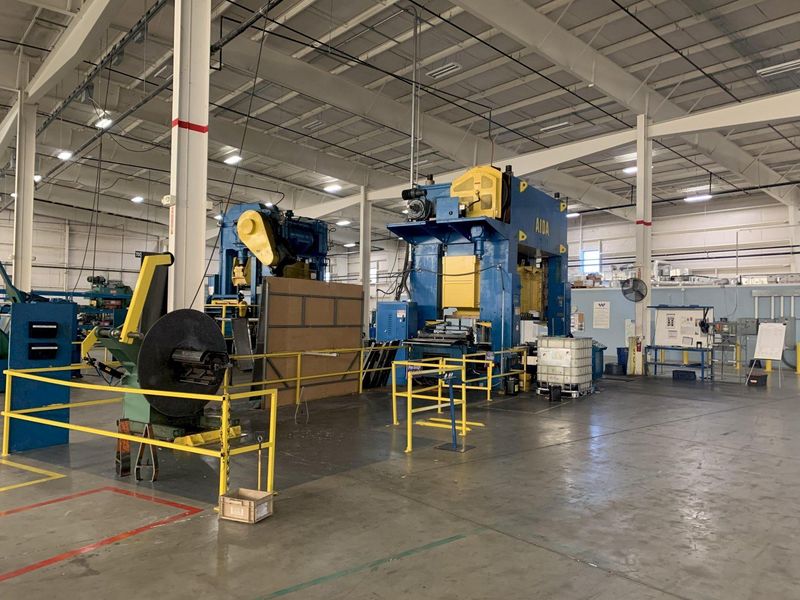 500 ton Aida NST-500 Used Straight Side Mechanical Metal Stamping Press