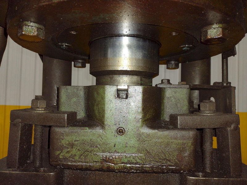 50 TON WA WHITNEY MODEL #664-138 HYDRAULIC 4 POST PRESS & SHEAR: STOCK #22907