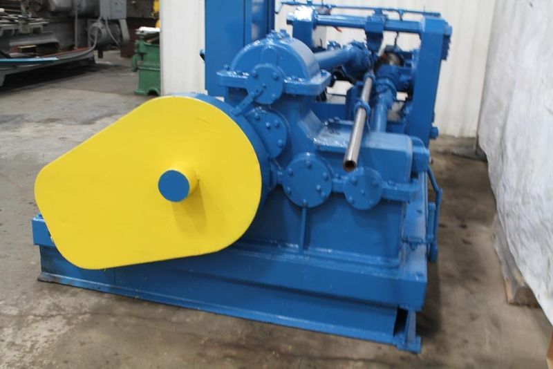1-1/2' KANE & ROACH MODEL #2150U 2-ROLL CROSS AXIS ROTARY STRAIGHTENER: