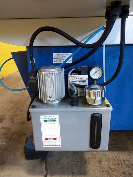2016 EXCEL SUPER-FINISHER MODEL #XLR-SFM-100-S GRINDER WITH UDLY SLUDGE MASTER COOLANT SYSTEM: S
