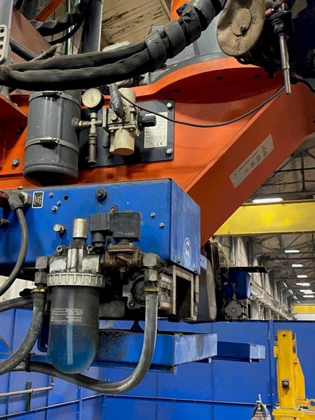 USED CLOOS HIGH PERFORMANCE DUAL STATION ROBOTIC WELDING CELL, Stock# 11012
