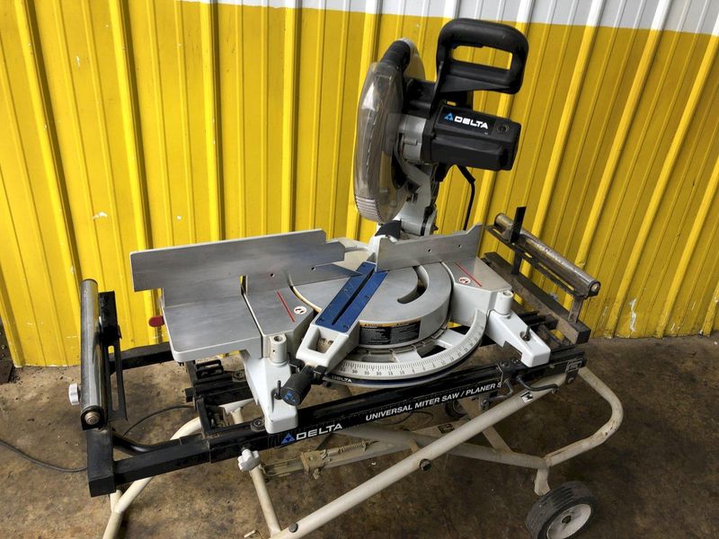 12" DELTA MODEL 36-255L COMPOUND LASER MITER SAW WITH STAND: STOCK 19214