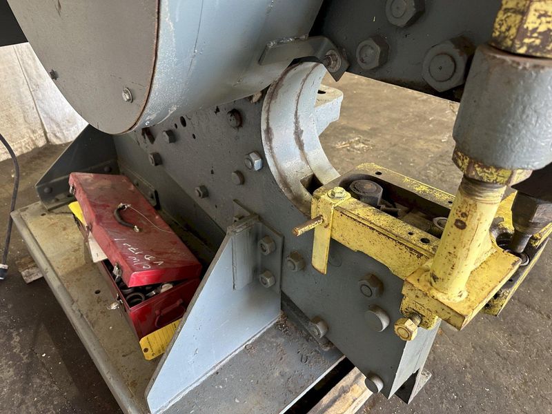 6" X 6" X 1/2" HENRY & PEL MODEL MK-20 IRONWORKER: STOCK #77858