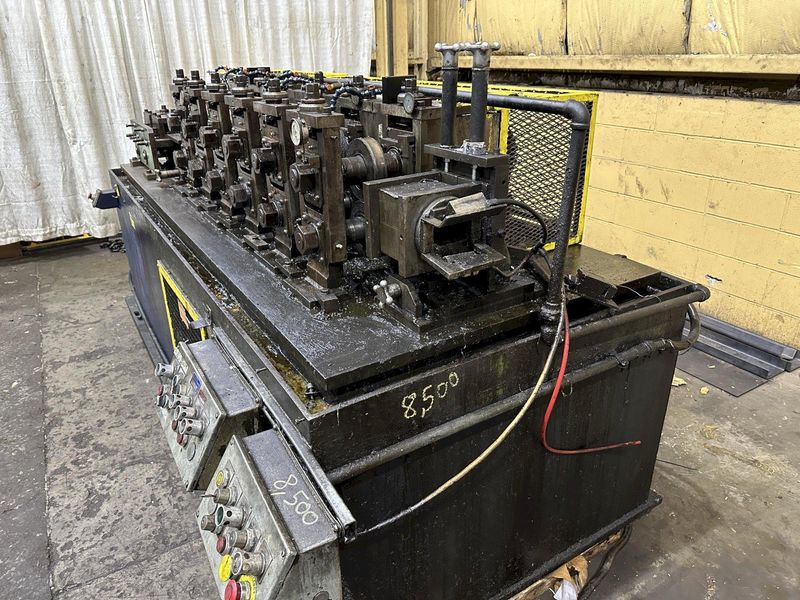 6 STAND X 2" DAHLSTROM  MODEL #550-6 OB ROLL FORMER: STOCK #77572