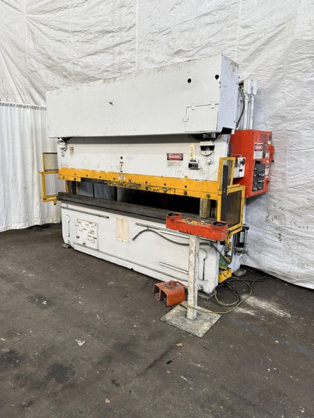 135 TON X 10' PACIFIC HYDRAULIC PRESS BRAKE: STOCK #77100
