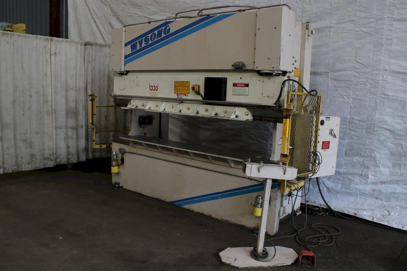 100 TON X 10' WYSONG HYDRAULIC PRESS BRAKE: STOCK #76648