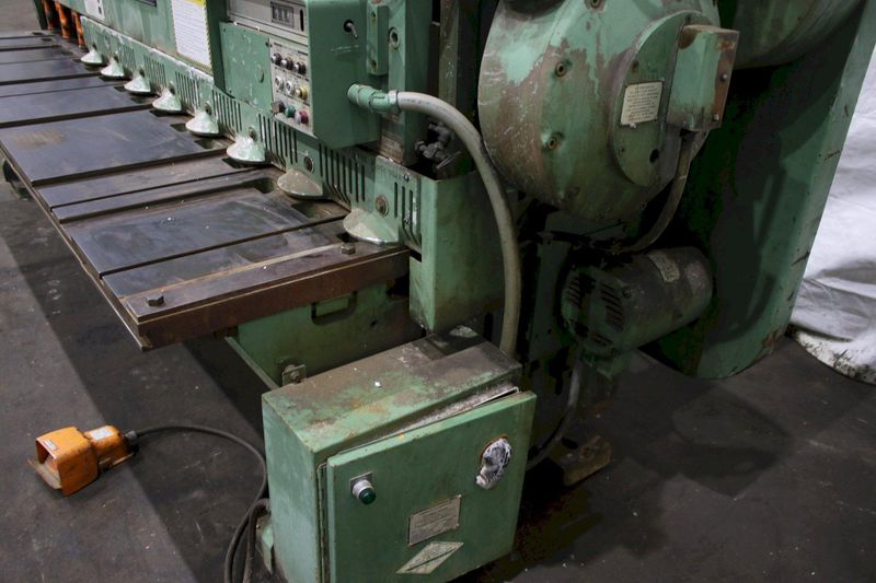 10' X 1/4" CINCINNATI POWER SQUARING SHEAR: STOCK #76284