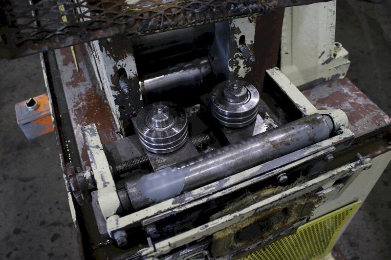 TISHKEN MODEL #7R-6 LEVELER/FEEDER/STRAIGHTENER: STOCK #75073