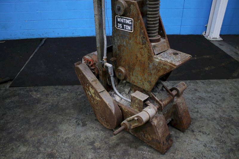 SET OF (2) 35 TON PORTABLE WHITING RAIL CAR JACK: STOCK #75655